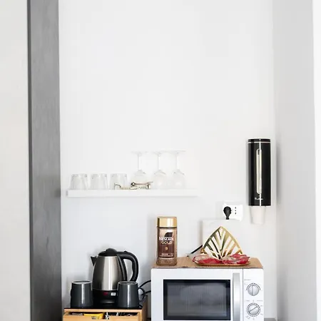 Newhouse Argiro Deluxe Gasthuis Bari