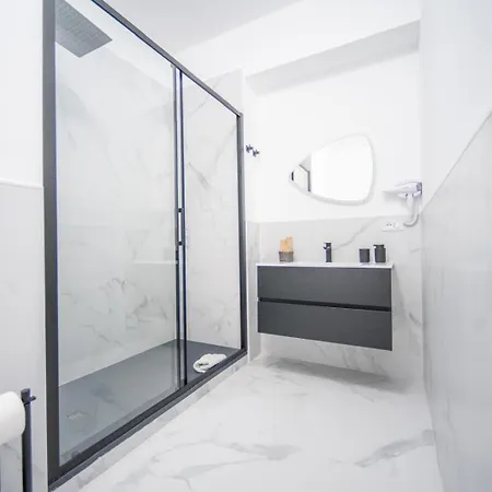 Newhouse Argiro Deluxe Gasthuis Bari