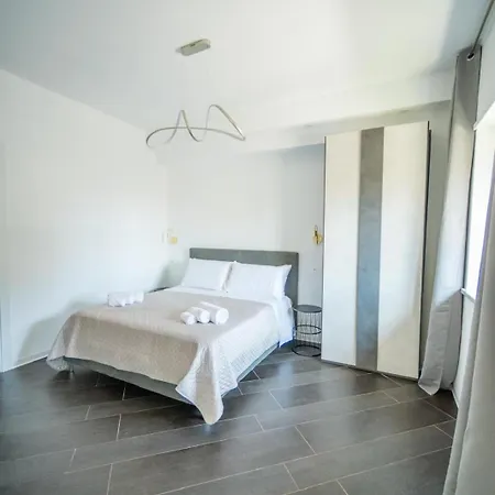 Newhouse Argiro Deluxe Gasthuis 3*